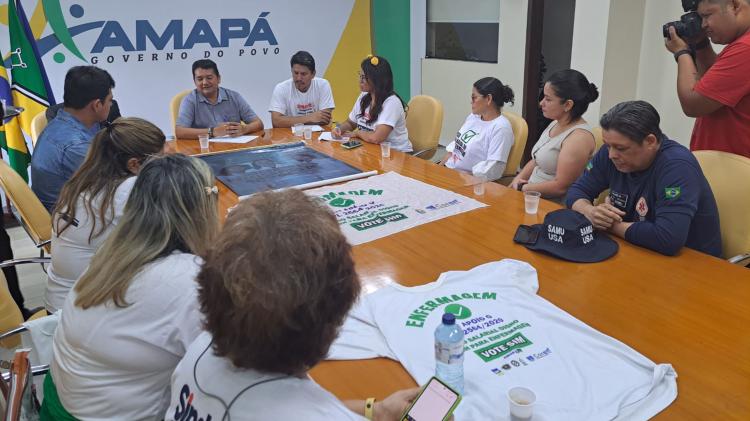 Governo do Amapá dialoga com profissionais da enfermagem durante ato nacional pelo piso salarial da categoria