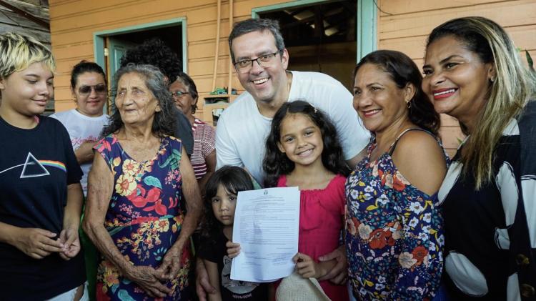 Agenda de Domingo: Dr. Furlan assina Ordem de Serviço para revitalização de passarelas e visita obras da prefeitura em execução