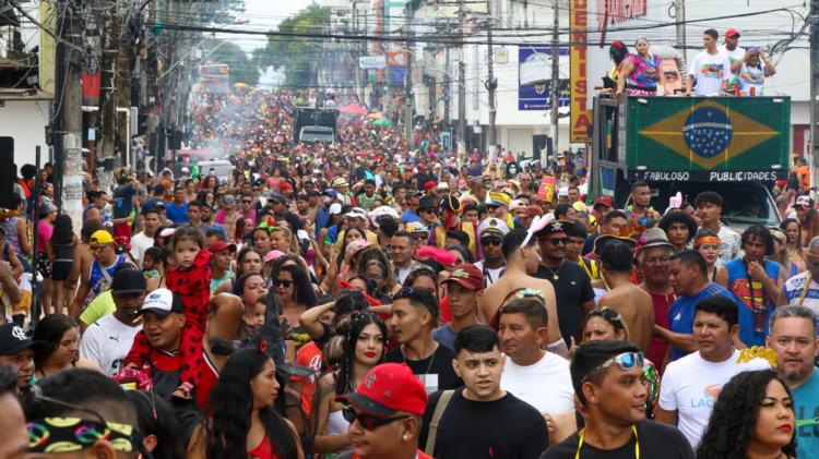 Macapá Verão 2023 encerra com desfile d’A Banda e show nacional de Parangolé