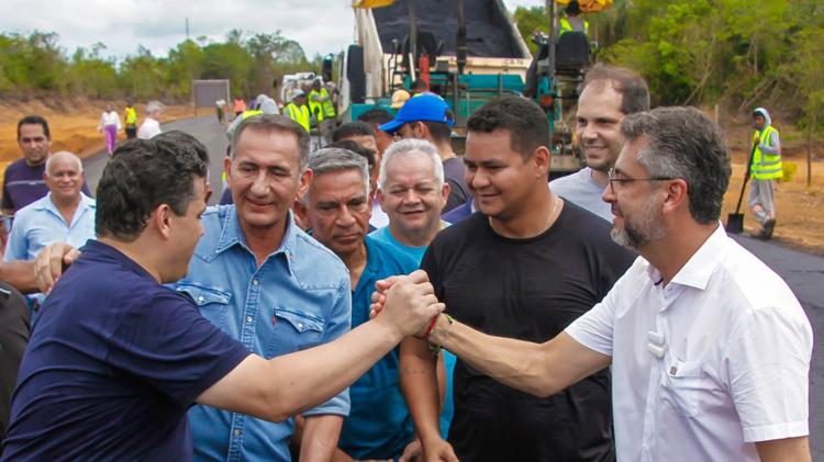 Governo do Amapá investe em Macapá entregando mais 65 quilômetros de pavimentação na Rodovia AP-070
