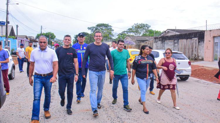 Dr. Furlan realiza visitas técnicas de pavimentação de asfalto e obras