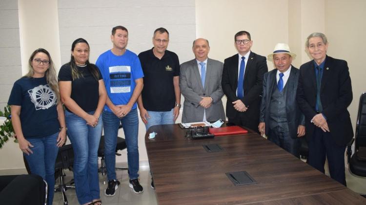 Presidente da Alap recebe direção da Fazenda da Esperança e firma compromisso para nova colaboração