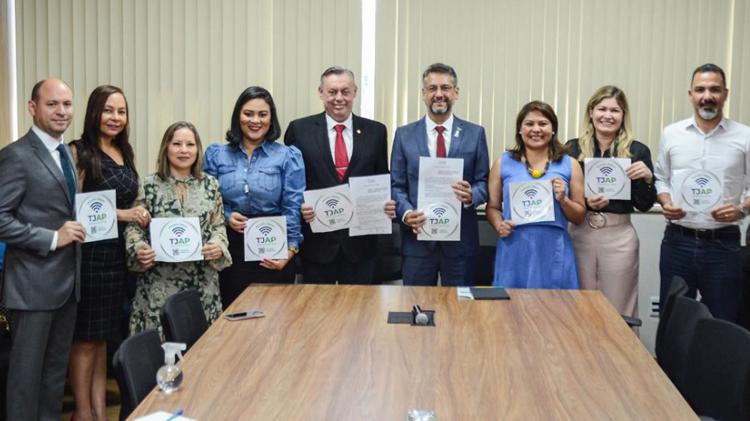 Parceria para implantação do Centro de Atendimento às Vítimas de Crimes