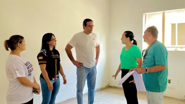 Agenda de Domingo: Dr. Furlan assina Ordem de Serviço para revitalização de passarelas e visita obras da prefeitura em execução