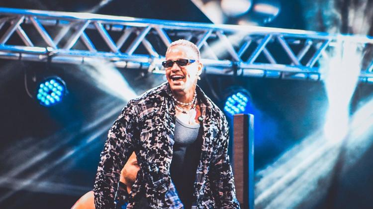 Léo Santana faz público vibrar com hits do axé na última noite de 52ª Expofeira do Amapá