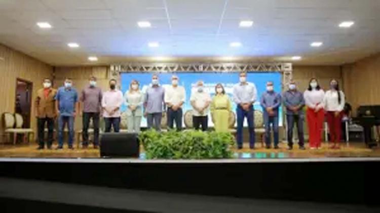 Prefeitura de Santana discute melhorias na Educação em encontro realizado pelo Ministério da Educação