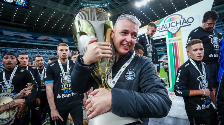 Tetra gaúcho aumenta soberania do Grêmio e endossa plano de Tiago Nunes no primeiro mês