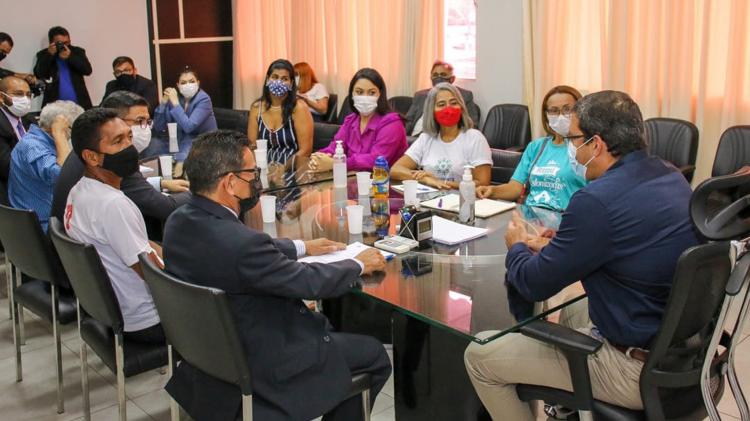 Reunião na Prefeitura de Macapá discute políticas públicas para os ostomizados