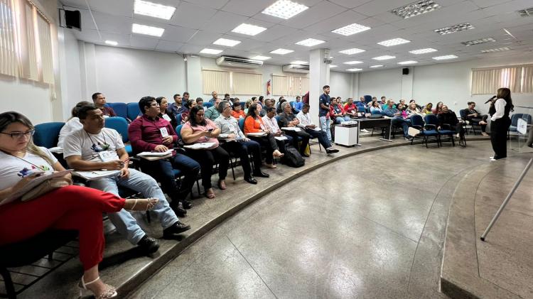 Capacitação itinerante vai percorrer municípios com foco no controle social e políticas educacionais