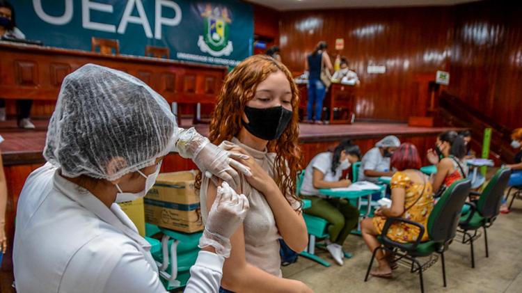Covid-19: repescagem de jovens de 12 a 17 anos com comorbidades