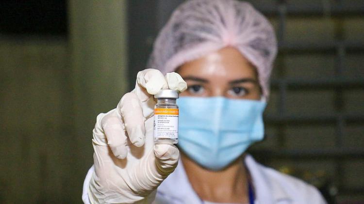 SEMSA VACINA CONTRA COVID-19 PESSOAS COM 46 ANOS NASCIDAS ENTRE JULHO E DEZEMBRO NESTA QUINTA (24); VEJA OS OUTROS PÚBLICOS