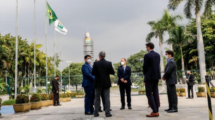 Presidente da Petrobras diz a Davi que companhia vai avançar no planejamento de exploração de petróleo na costa do Amapá