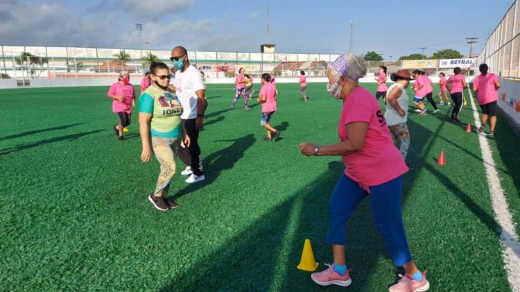 Atividade física na terceira idade, Projeto Saúde e Equilíbrio atende idosos na capital