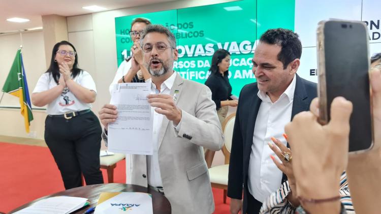 Concursos da Seed e da Politec