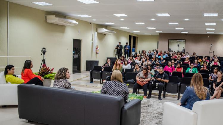 Procuradora da Mulher participa de evento pelo Dia da Conquista do Voto Feminino