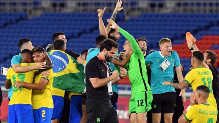 Brasil vence Espanha por 2-1 na prorrogação e conquista o bi olímpico no futebol