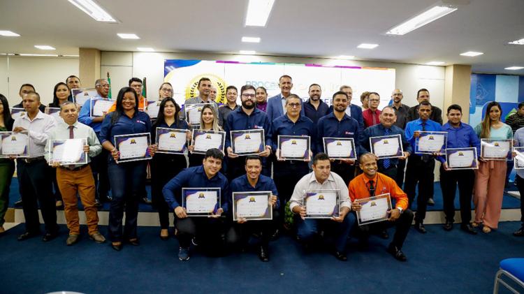 Governo certifica empresas com selo 