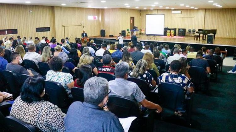 Volta às Aulas: Secretaria de Educação capacita gestores escolares de Macapá e Santana para acolher alunos e professores