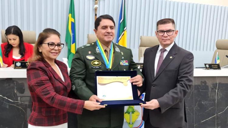 Assembleia Legislativa condecora membros do Exército e da Marinha Brasileira com Título de Cidadão Amapaense