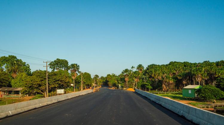 Tráfego seguro: Governo do Amapá finaliza obras da ponte Bulhões na comunidade do Curicaca, em Itaubal