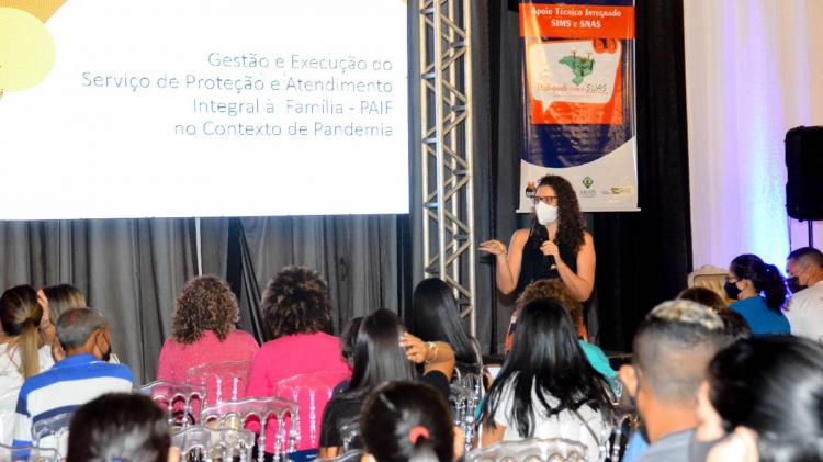 Governo promove capacitação de técnicos para planejamento e execução de ações socioassistenciais