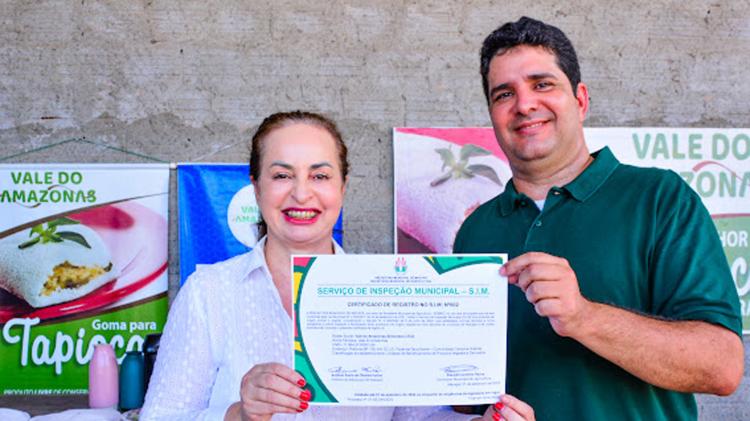Prefeitura de Macapá entrega registro no Serviço de Inspeção Municipal (SIM) para  empresa Vale Amazonas