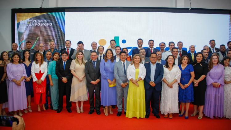 Clécio Luís empossa 49 gestores do governo do Amapá: