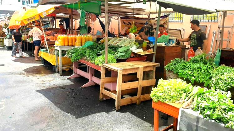 Trabalhadores da Feira do Caranguejo serão remanejados para Avenida Rio Maracá, no Centro de Macapá