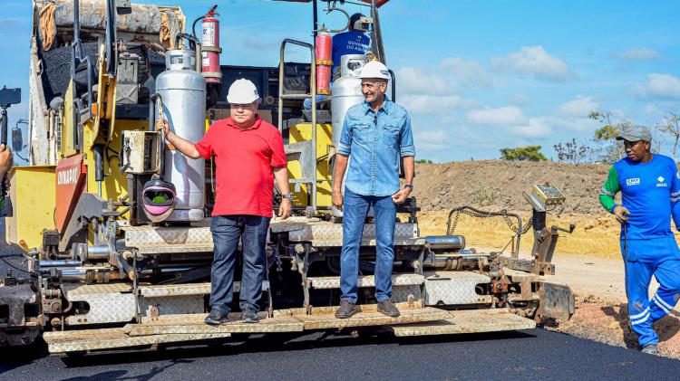 GEA inicia asfaltamento da Rodovia Norte-Sul