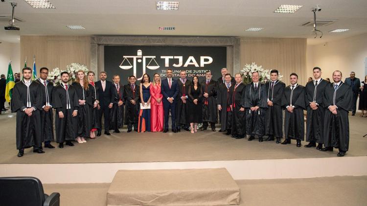 Governador Clécio Luís dá boas-vindas aos 9 juízes substitutos empossados pelo Tjap