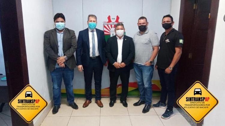Vereador Cláudio reúne com a presidência do Sindicato dos Transportadores por aplicativos